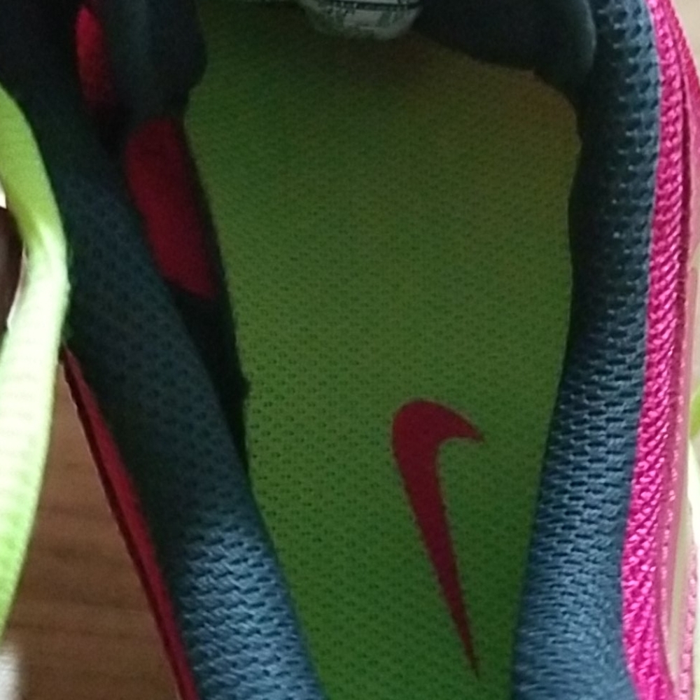 Womens pink and lime nike - Picture 6 of 8